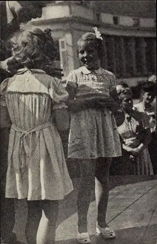 Foto Ak Prinzessin Beatrix der Niederlande, 1945