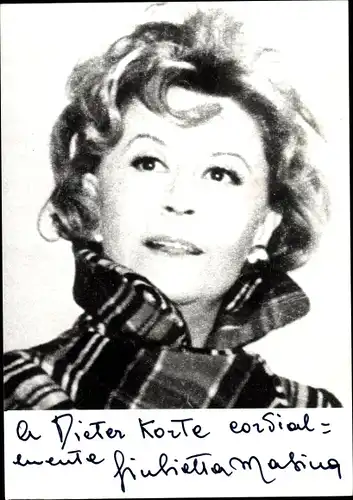 Foto Ak Schauspielerin Giulietta Masina, Portrait, Autogramm