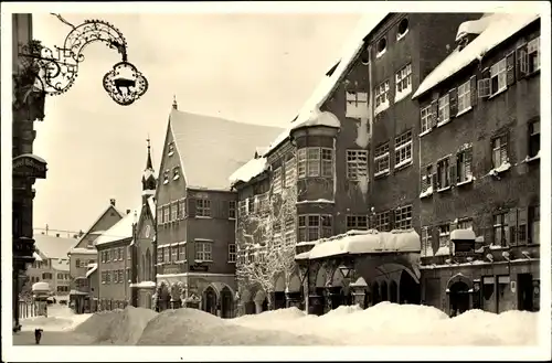 Ak Isny im Allgäu, Rathaus, Winteransicht