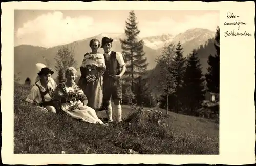 Ak Oberammergau in Oberbayern, Volkstrachten, Gruppenbild