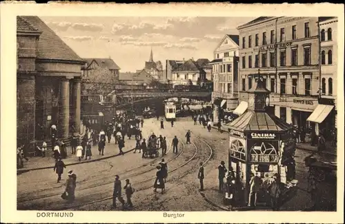 Ak Dortmund im Ruhrgebiet, Straßenpartie, Burgtor, Straßenbahn, Kiosk, Hotel Kaiserhof