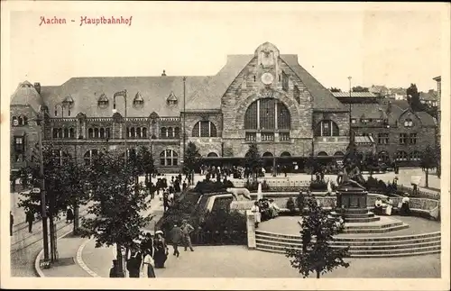 Ak Aachen in Nordrhein Westfalen, Blick auf den Hauptbahnhof, Straßenseite