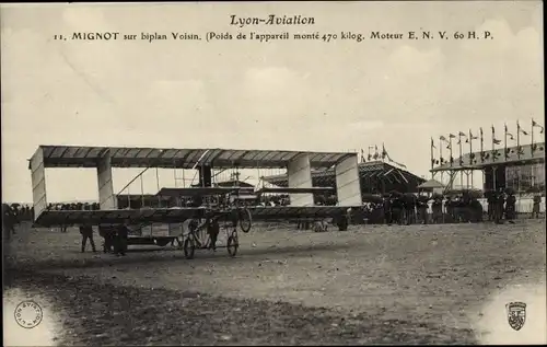 Ak Lyon Rhône, Luftfahrt, Mignot auf Voisin-Doppeldecker, Doppeldecker