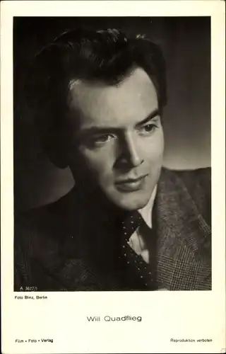 Ak Schauspieler Will Quadflieg, Portrait im Anzug