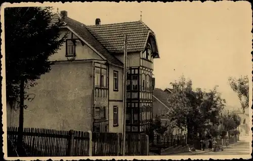 Ak Finsterbergen Friedrichroda im Thüringer Wald,  Fachwerkhaus, Außenansicht