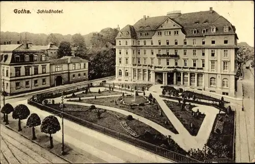 Ak Gotha Thüringen, Blick auf das Schlosshotel mit Garten