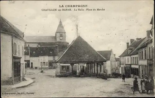 Ak Chatillon sur Marne, Halle, Place du Marche