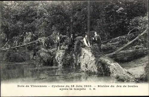 Ak Paris XII Bois de Vincennes, Zyklon 1908, Riviere du Jeu de Boules nach dem Sturm