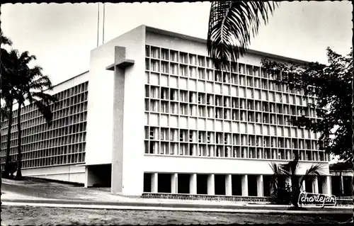 Ak Brazzaville Französisch Kongo, College der Schwestern St. Joseph de Cluny