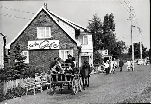 Foto Hinterrod Eisfeld in Thüringen, Park-Cafe, Kremserfahrt, Kutsche