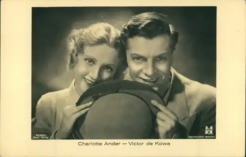 Ak Schauspielerin Charlotte Ander, Schauspieler Victor de Kowa, Portrait, Hut