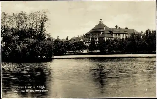Ak Borna in Sachsen, Teich mit Realgymnasium