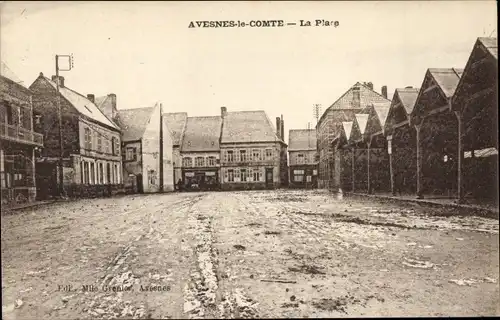 Ak Avesnes le Comte Pas de Calais, Place