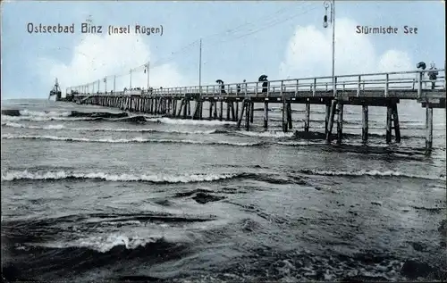 Ak Seebad Binz auf Rügen, Seebrücke, Stürmische See