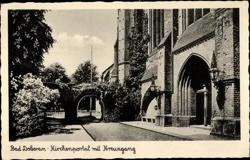 Ak Bad Doberan in Mecklenburg, Münster, Kirchenportal, Kreuzgang