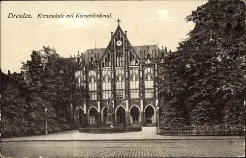 Ak Dresden Neustadt, Kreuzschule mit Körnerdenkmal