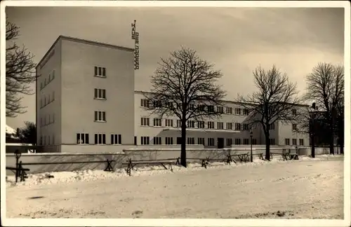 Ak Dresden Altstadt, Haus der Jugend im Winter