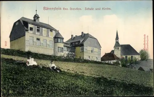 Ak Bärenstein Altenberg, Blick auf Schule und Kirche vom Feld aus