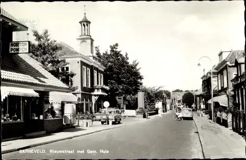 Ak Barneveld Gelderland, Nieuwstraat, Rathaus, Geschäft Norton Pompen