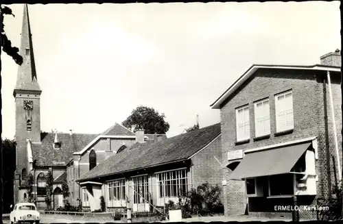 Ak Ermelo Gelderland, Kerklaan, Kirche, Geschäft