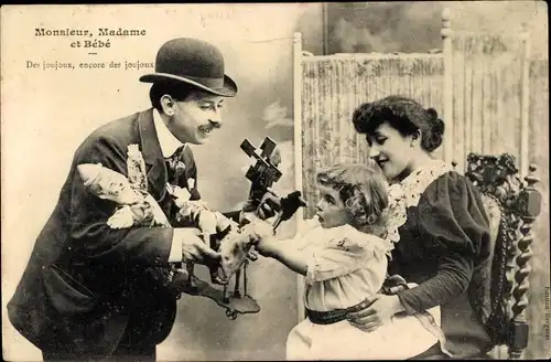 Ak Monsieur, Madame et Bebe, Des joujoux, encore des joujoux