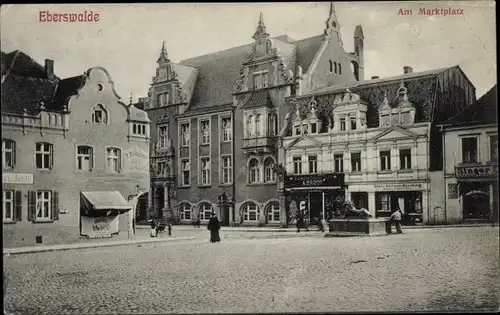 Ak Eberswalde im Kreis Barnim, Marktplatz, Geschäfte