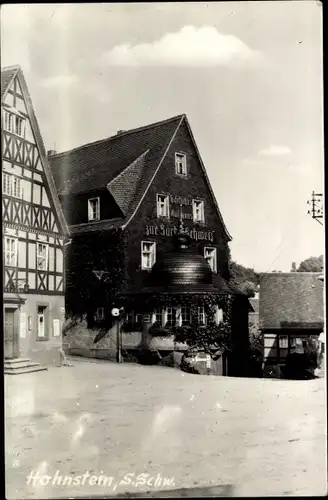Ak Hohnstein in der Sächsischen Schweiz, Blick auf Gasthaus zur Sächsischen Schweiz