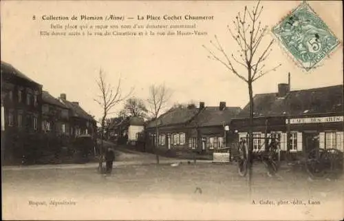 Ak Plomion Aisne, La Place Cochet Chaumerot