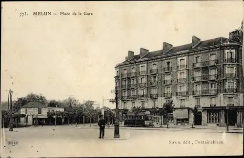 Ak Melun Seine et Marne, Place de la Gare