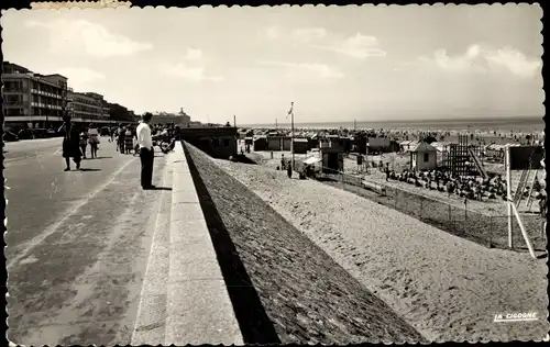 Ak Berck Plage Pas de Calais, La Digue, Strand