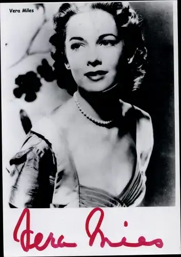 Foto Schauspielerin Vera Miles, Portrait, Autogramm