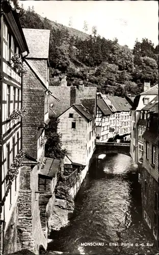 Ak Monschau Montjoie in der Eifel, Rur, Brücke, Fachwerkhäuser