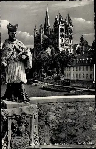 Ak Limburg an der Lahn, Dom, Blick von der alten Lahnbrücke, Statue