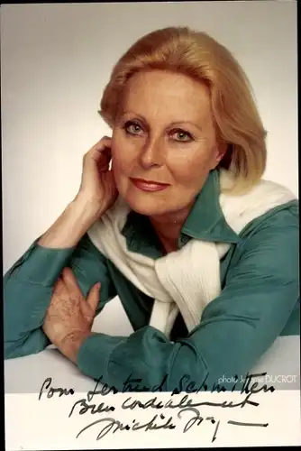 Foto Schauspielerin Michele Morgan, Portrait, Autogramm