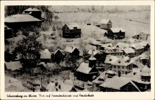 Ak Schwarzburg im Schwarzatal Thüringen, Fremdenhäuser, Forstschule, Winteransicht