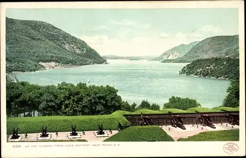 Ak West Point New York USA, Up the Hudson von Siege Battery