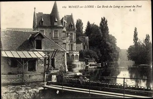 Ak Moret sur Loing Seine et Marne, Die Ufer des Loing oberhalb der Brücke