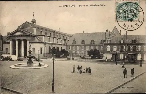 Ak Épernay Marne, Place de l’Hotel de Ville