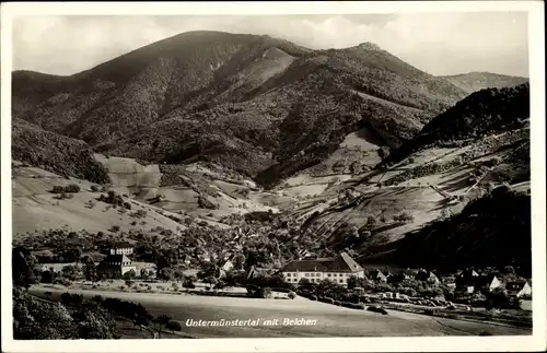 Ak Untermünstertal Schwarzwald, Blick auf den Ort mit Belchen, Wald, Felder