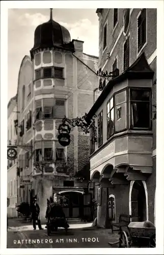 Ak Rattenberg in Tirol, Straßenpartie, Gasthöfe, Benzin Schild, Pferdegespann