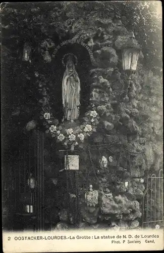 Ak Oostacker Lourdes Ostflandern, Die Höhle, Die Statue Unserer Lieben Frau