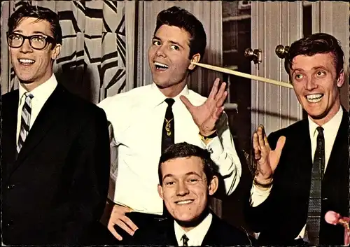 Ak Cliff Richard with the Shadows, Sänger, Portrait