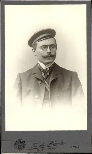 Studentika CDV Jena in Thüringen, Student mit Mensurnarbe, Portrait, 1904