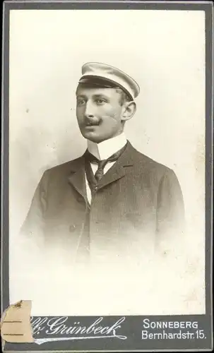 Studentika CDV Sonneberg in Thüringen, Student mit Mensurnarbe, Portrait, 1904