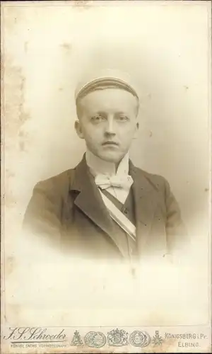 Studentika CdV Jena in Thüringen, Student mit Mensurnarben, Portrait