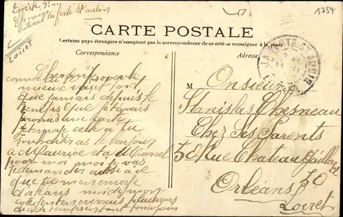 Ak La Ferte Saint Aubin Loiret, Place de la Halle