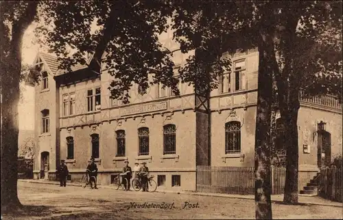 Ak Neudietendorf Nesse Apfelstädt Thüringen, Straßenpartie mit Blick auf Post