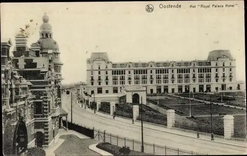 Ak Oostende Ostende Westflandern, Het Royal Palace Hotel, Straßenansicht