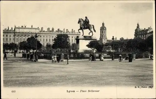 Ak Lyon Rhône, Place Bellecour