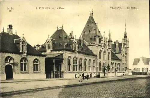 Ak Furnes Furnes Westflandern, der Bahnhof